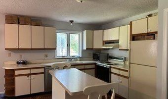 202 Crane Hollow Rd, Bethlehem, CT 06751