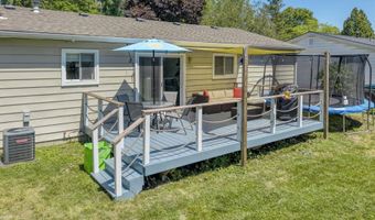 1113 Summer St, Algonac, MI 48001