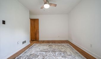 10 N MAIN St, Magnolia, DE 19962