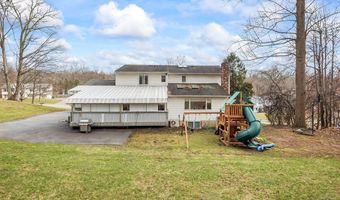 20 Algonquin Cir, Airmont, NY 10952