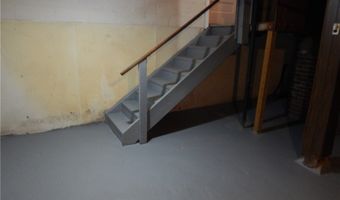 1361 Vane Ave, Akron, OH 44310