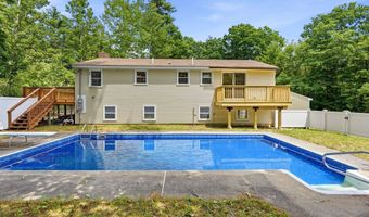 632 Raymond Rd, Chester, NH 03036