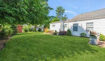 24 Bayview Pl, Amityville, NY 11701