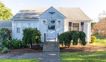 9 Cannon St, Cranston, RI 02920