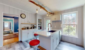 46 Park St, Brandon, VT 05733