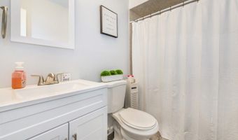 10 Augusta Dr 9, Alloway, NJ 07462