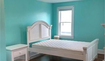200 Woodward Ave, East Providence, RI 02914