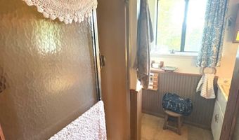 850 Gambier Dr, Alford, FL 32420