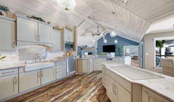 6605 SEABIRD Way, Apollo Beach, FL 33572