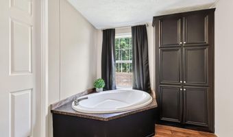 4118 Maxwell Rd, Autryville, NC 28318