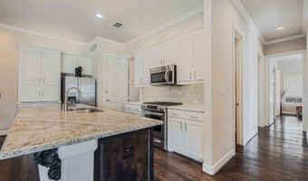 5001 Meridian Ln 2103, Addison, TX 75001
