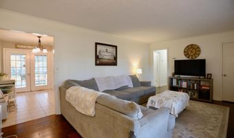 948 Pinebluff Lake Rd, Aberdeen, NC 28315