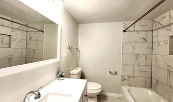 6011 EMERSON St 307, Bladensburg, MD 20710