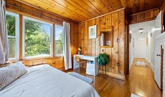 222 NE Stonewall Hts, Abingdon, VA 24210