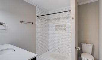 1616 Lakeview Ave, Camden, SC 29020