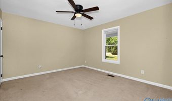 207 Walker Dr SW, Arab, AL 35016