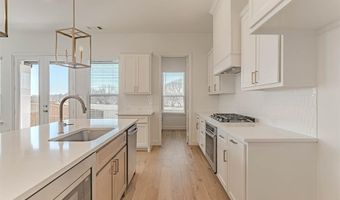 908 Sandpiper Dr, Aledo, TX 76008