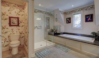 3836 Heron Watch Dr, Akron, OH 44319