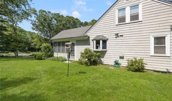 75 Markwood Dr, Barrington, RI 02806