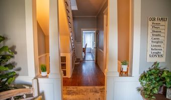 66 Weaver St, Baxley, GA 31513