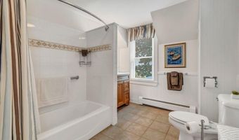 27 Highview Ter, Belfast, ME 04915