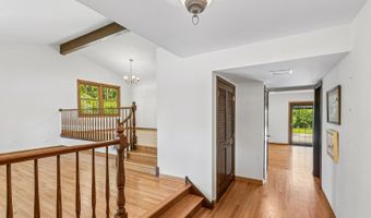 3051 N Huntington Dr, Arlington Heights, IL 60004