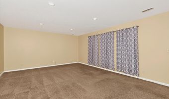 1068 Summerlake Dr, Alexandria, KY 41001