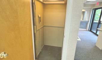 160 Wolcott St, Bristol, CT 06010