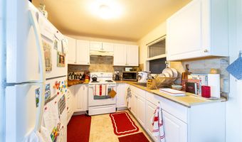 450 POHAKULANI St, Hilo, HI 96720