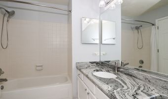 1003 Interloch Ct, Algonquin, IL 60102