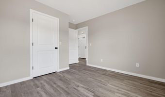 422 Beavertail Rd, Ash Grove, MO 65604