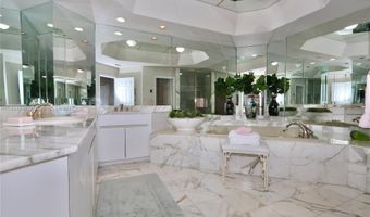 3900 Island Blvd B204, Aventura, FL 33160