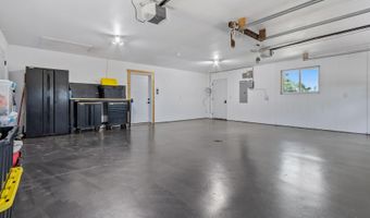 2810 S 392nd Ave, Aberdeen, SD 57401