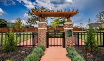 3406 Scoggins Rd, Bentonville, AR 72713