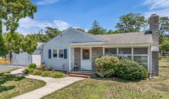 14 Larboard St, Beachwood, NJ 08722