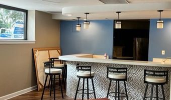 2111 WISCONSIN Ave NW #420, Washington, DC 20007