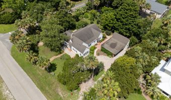 145 Bay Ave, Apalachicola, FL 32320