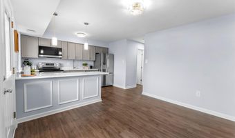 4107 MASSACHUSETTS Ave SE 9, Washington, DC 20019