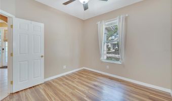5508 GOLDEN ISLES Dr, Apollo Beach, FL 33572