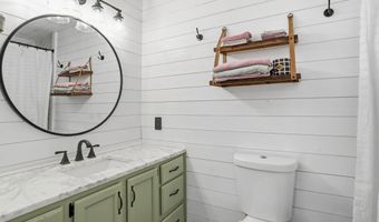 232 Charing Cross Rd, Indianapolis, IN 46217