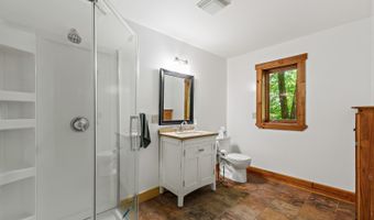 6559 Poston Rd, Athens, OH 45701