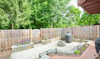 6153 SUMMER PARK Ln, Alexandria, VA 22315