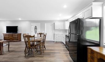 1201 Elm Cir, Albertville, AL 35950