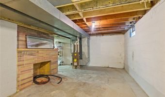 210 S Beverly Ave, Austintown, OH 44515