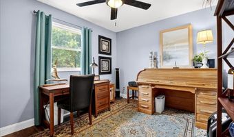 1009 Dutch Mill Dr, Ballwin, MO 63011