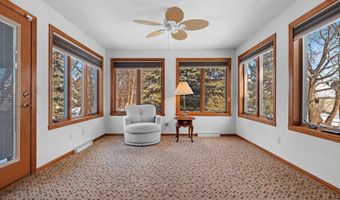69 PENBROOK Cir, Appleton, WI 54913