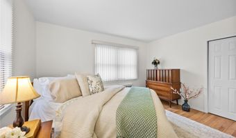 88 Evans Ave, Albertson, NY 11507