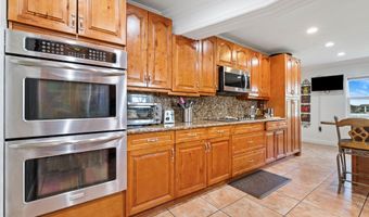 1073 SE 3rd St, Belle Glade, FL 33430