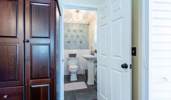 335 Main St, Barwick, GA 31720