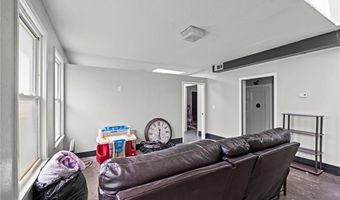22617 155th St, Basehor, KS 66007